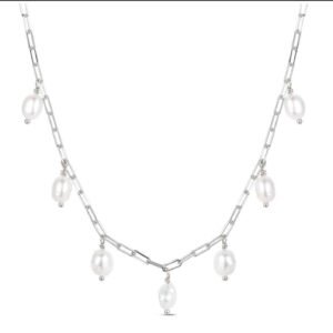 Marca de joyería con diseño artesanal y estilo contemporáneo